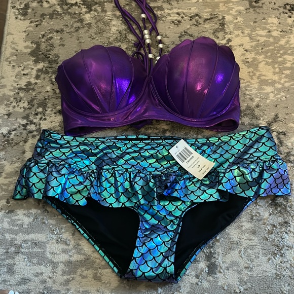 DISNEY- Mermaid Ariel-Pearl Iradesant Ruffle Swim bikini Top and Bottom - Picture 1 of 3